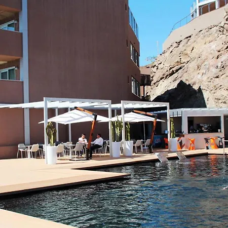 Riviera Vista 3*