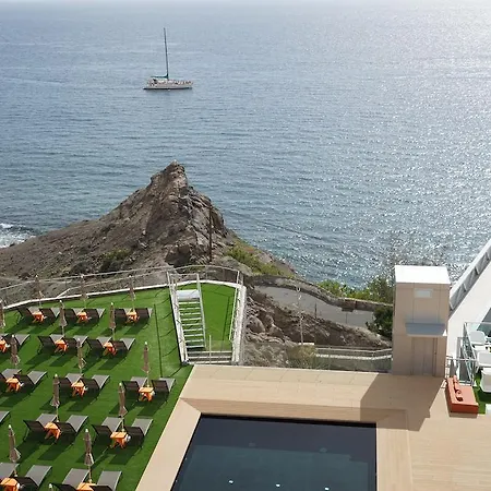 Riviera Vista