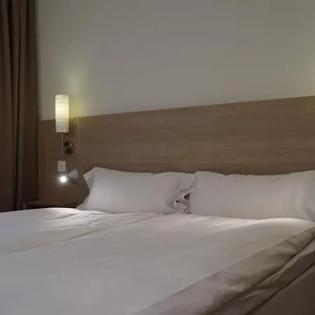 Riviera Vista 3*