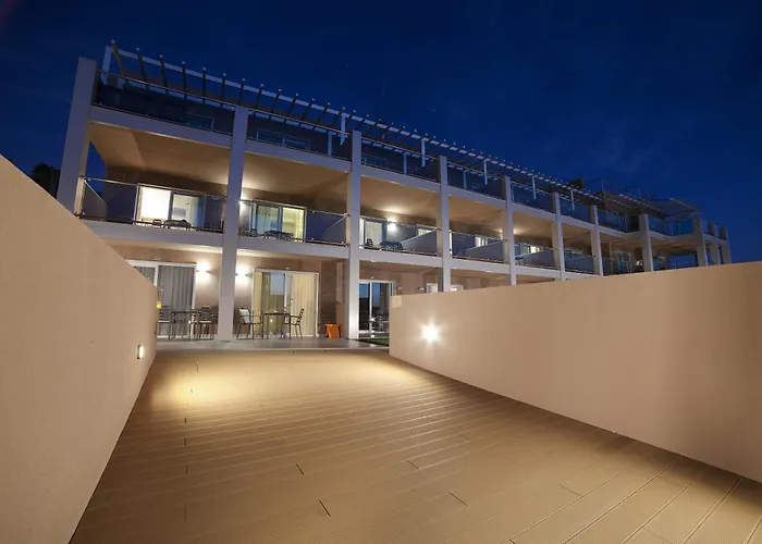 Riviera Vista Отель 3*